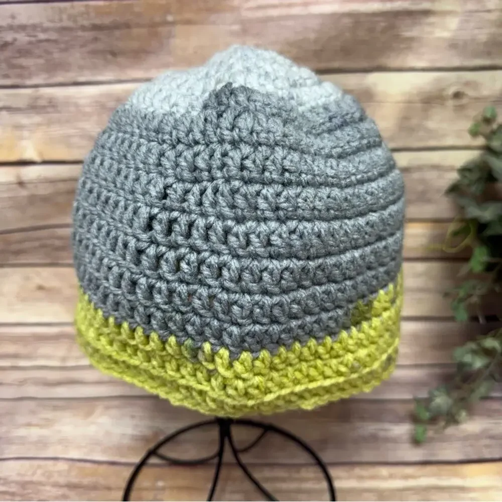 Stylish Gray and Green Crochet Hat